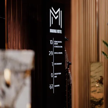 酒店 Marinaj &