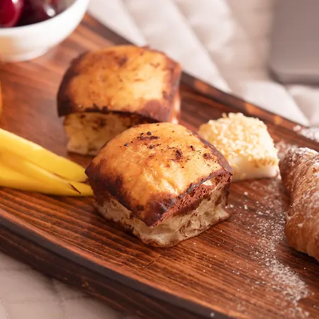 Marinaj & 4* 地拉那