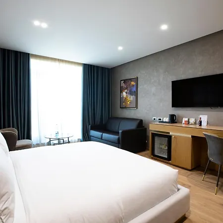 Marinaj & Hotel
