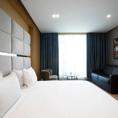 Hotel Marinaj &