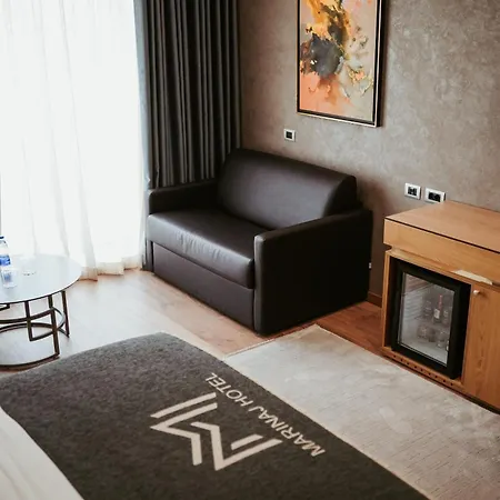 Marinaj & Hotel