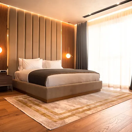 Marinaj & Hotel