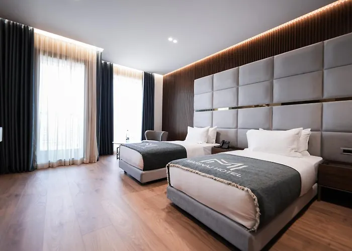 Marinaj & Hotel 4*