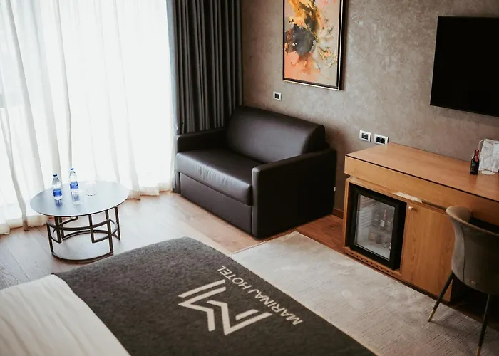Marinaj & Hotel